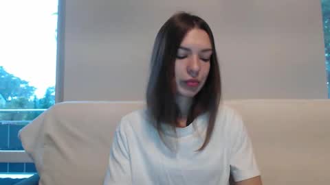 Snapshot of delightaurora chatting on October 8, 5:38 am Aurora online show from October 8, 5:38 am