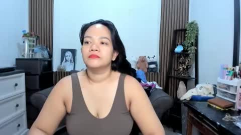 delightfulcurvy online show from December 15, 5:39 pm