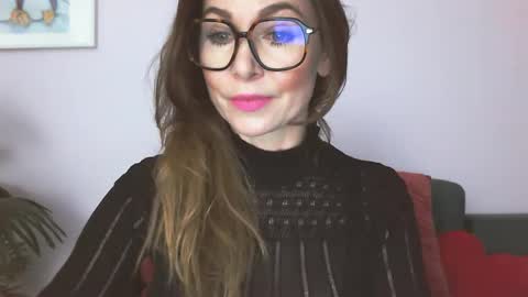 delilah_sweet online show from April 16, 2:18 pm