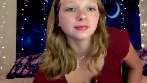 DelilaLove3412 online show from April 14, 9:21 pm