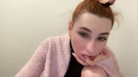 Snapshot of deliverysmile chatting on December 6, 12:34 am Delivery online show from December 6, 12:34 am