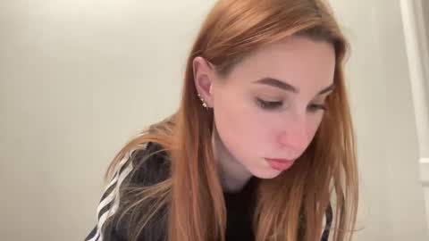 Snapshot of deliverysmile chatting on March 12, 7:17 pm Delivery online show from March 12, 7:17 pm