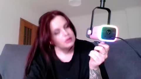 Snapshot of dellacrush_ chatting on February 28, 11:03 am dellacrush_ online show from February 28, 11:03 am