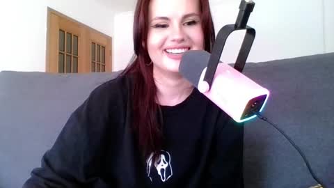 Snapshot of dellacrush_ chatting on February 28, 2:09 pm dellacrush_ online show from February 28, 2:09 pm