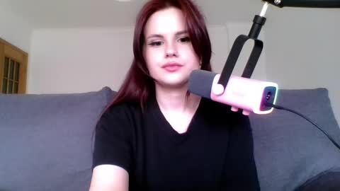 Snapshot of dellacrush_ chatting on March 2, 4:10 pm dellacrush_ online show from March 2, 4:10 pm