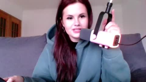 Snapshot of dellacrush_ chatting on March 10, 3:20 pm dellacrush_ online show from March 10, 3:20 pm