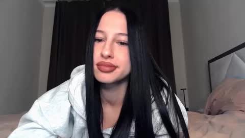 delly_love online show from October 5, 8:51 pm