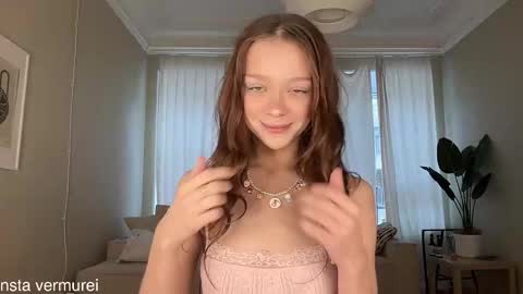 Delora online show from October 21, 9:21 am