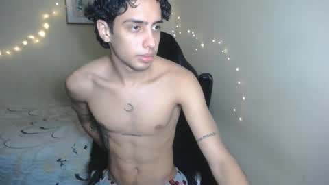 Snapshot of demeter_salviati chatting on February 9, 6:22 am Demeter Salviati online show from February 9, 6:22 am