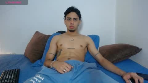 Snapshot of demeter_salviati chatting on November 13, 4:00 am Demeter Salviati online show from November 13, 4:00 am