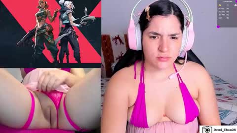 demiii online show from February 18, 7:04 am