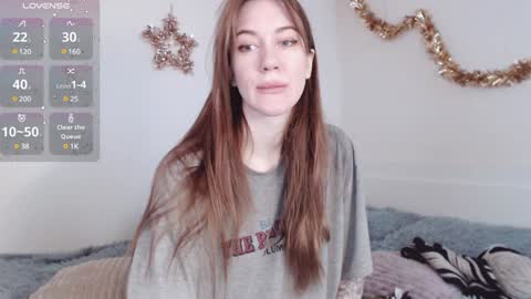 Snapshot of demiamour chatting on December 10, 7:58 am Demi. not your babybabebb and other shit online show from December 10, 7:58 am