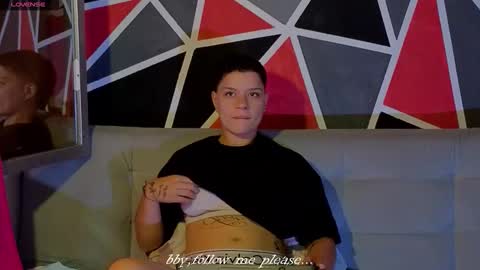 Snapshot of demimoore222 chatting on October 21, 12:39 pm DEMI online show from October 21, 12:39 pm