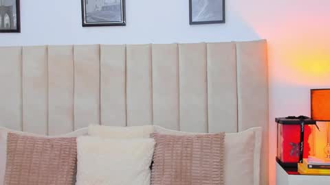 Snapshot of demyrose chatting on February 25, 5:08 am DEMY online show from February 25, 5:08 am