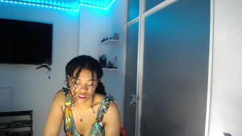 Snapshot of dena_k_ chatting on December 3, 10:17 am Dena k s online show from December 3, 10:17 am