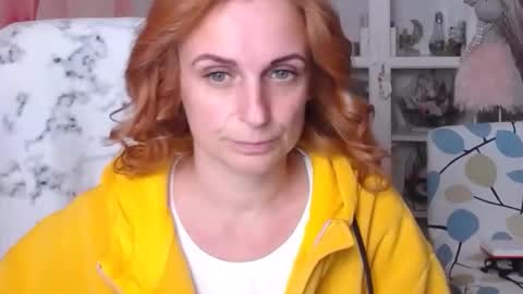 Snapshot of denhiey_here chatting on October 9, 12:47 pm denhiey online show from October 9, 12:47 pm