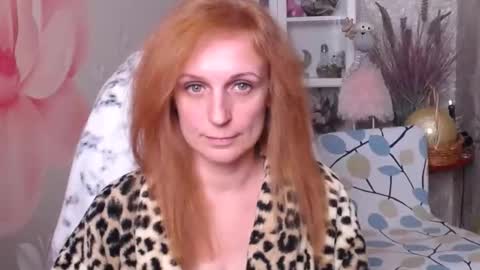 Snapshot of denhiey_here chatting on October 14, 4:52 pm denhiey online show from October 14, 4:52 pm
