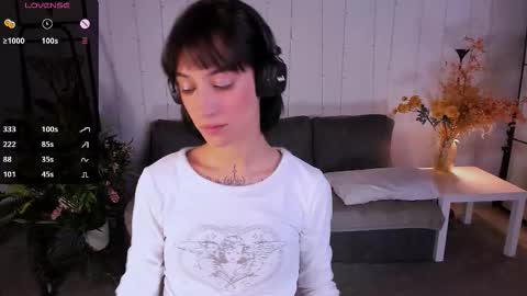 Snapshot of deniseparadise chatting on October 19, 6:03 am Unfortunately Denise has discontinued her work but I hope you will be excited about the new cool girl Jia online show from October 19, 6:03 am