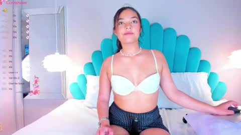 Snapshot of deniserichar chatting on February 1, 7:05 am Denise online show from February 1, 7:05 am