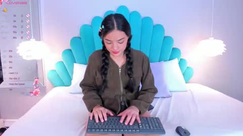 Snapshot of deniserichar chatting on February 2, 4:05 am Denise online show from February 2, 4:05 am