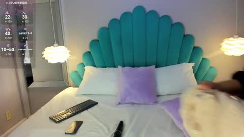 Snapshot of deniserichar chatting on February 12, 4:01 am Denise online show from February 12, 4:01 am