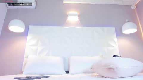 Snapshot of deniserichar chatting on February 26, 6:00 pm Denise online show from February 26, 6:00 pm