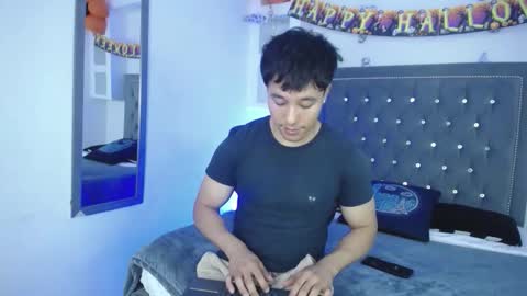 Snapshot of denizer_healer chatting on November 1, 1:02 pm DENIZER online show from November 1, 1:02 pm