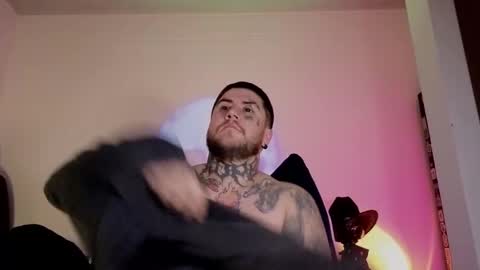 Snapshot of denjig chatting on November 11, 2:00 am Oliver online show from November 11, 2:00 am