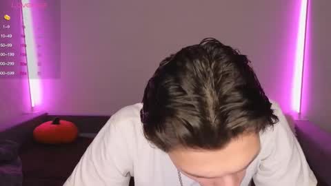 Den online show from December 21, 2:24 pm