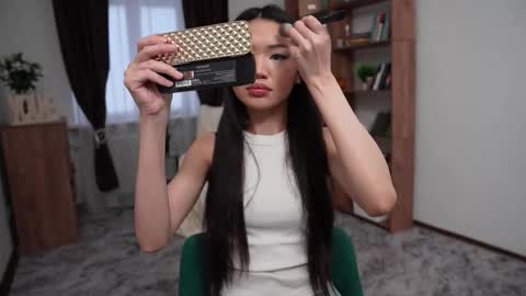 Snapshot of denlys chatting on December 3, 8:00 am Mikky online show from December 3, 8:00 am