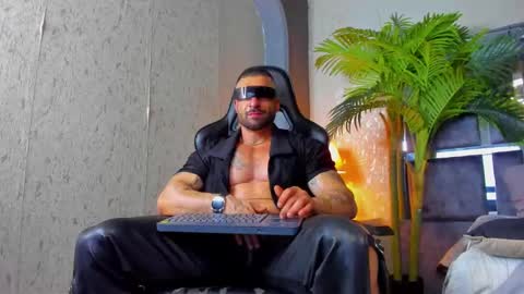 dennis_cox_ online show from February 22, 5:44 am