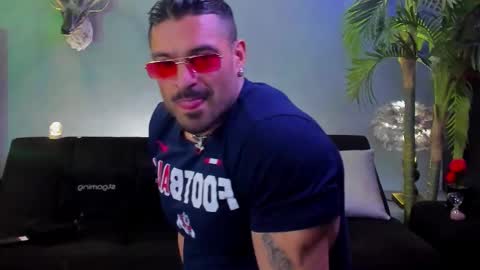 dennis_cox_ online show from March 30, 6:53 pm