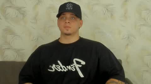 dennis munera online show from December 18, 1:12 pm