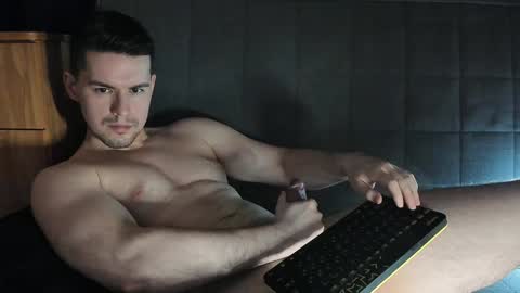 Snapshot of dennis_night chatting on January 19, 11:32 pm Den online show from January 19, 11:32 pm