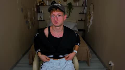 Dennis online show from November 29, 8:45 pm