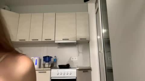 Denni online show from September 23, 4:54 pm