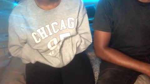 Snapshot of dentzo chatting on March 1, 4:44 pm mastER blACK online show from March 1, 4:44 pm