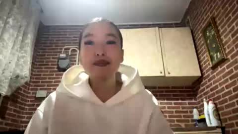 Emma online show from December 20, 2:24 pm