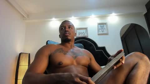 Snapshot of denzelrios chatting on December 1, 9:42 pm denzelrios online show from December 1, 9:42 pm