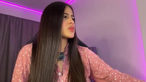 Snapshot of dereckbrownn chatting on November 28, 4:04 am Dereck online show from November 28, 4:04 am