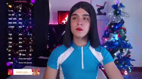 Snapshot of derek_grey1 chatting on December 29, 8:15 pm Derek independent online show from December 29, 8:15 pm
