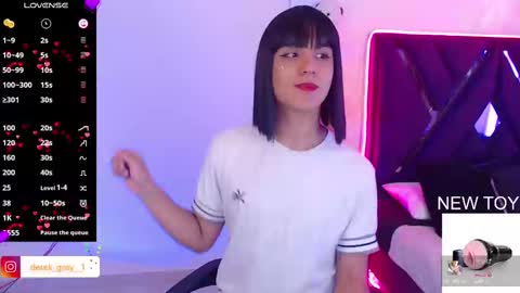 Snapshot of derek_grey1 chatting on February 24, 5:53 pm Derek independent online show from February 24, 5:53 pm