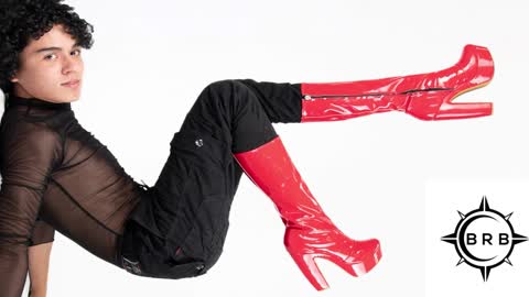 Snapshot of derek_grey1 chatting on February 28, 7:14 pm Derek independent online show from February 28, 7:14 pm