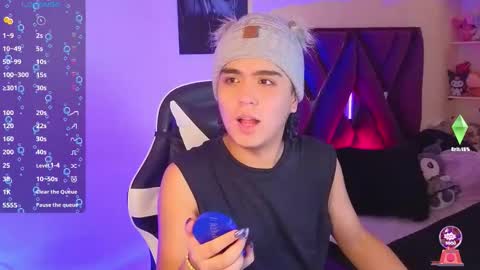 derek grey online show from September 22, 6:43 pm