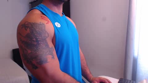 Derek online show from December 27, 8:50 pm