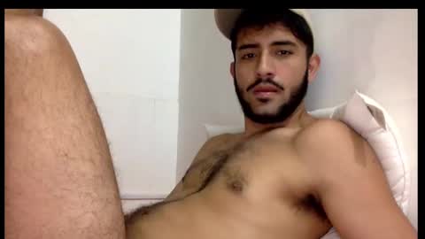 Snapshot of derek_smiith chatting on February 28, 3:26 pm Derek smiith online show from February 28, 3:26 pm