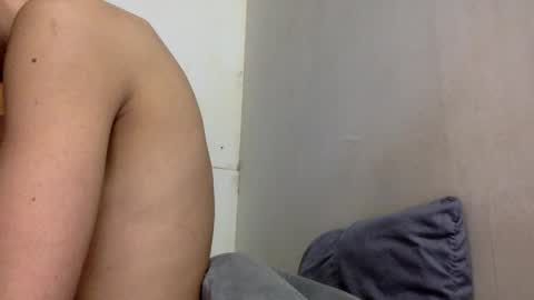 Snapshot of derek_smiith chatting on September 21, 7:48 pm Derek smiith online show from September 21, 7:48 pm