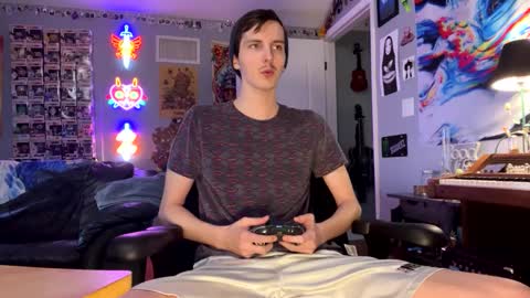 derekdings online show from October 6, 8:06 pm