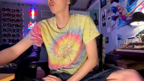 derekdings online show from November 3, 1:45 pm