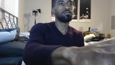 Snapshot of derekthetruth2 chatting on September 9, 12:21 am derekthetruth2 online show from September 9, 12:21 am